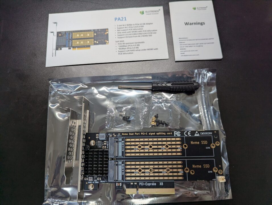 DL360 Gen10のPCIeスロットにM.2変換カードを取り付けた状態