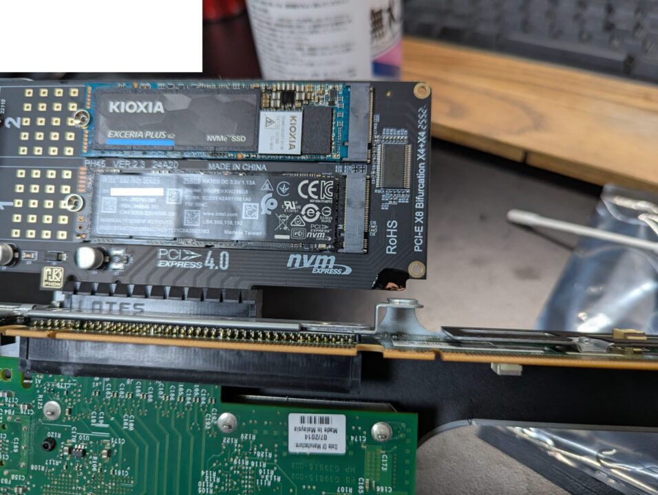 DL360 Gen10のライザーカードへM.2 NVMe変換カードを装着